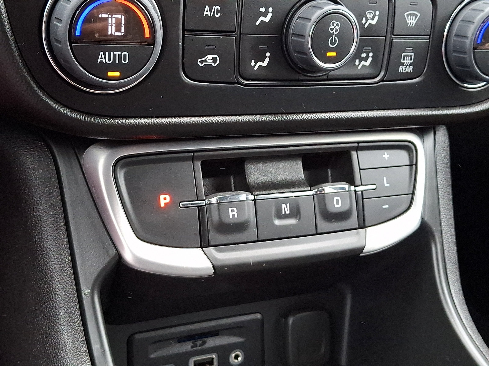 Certified 2023 GMC Terrain SLT w/ Elevation Edition AWD/4WD image 14