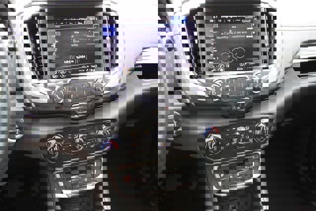 Used 2023 GMC Terrain SLT w/ Tech Package image 6