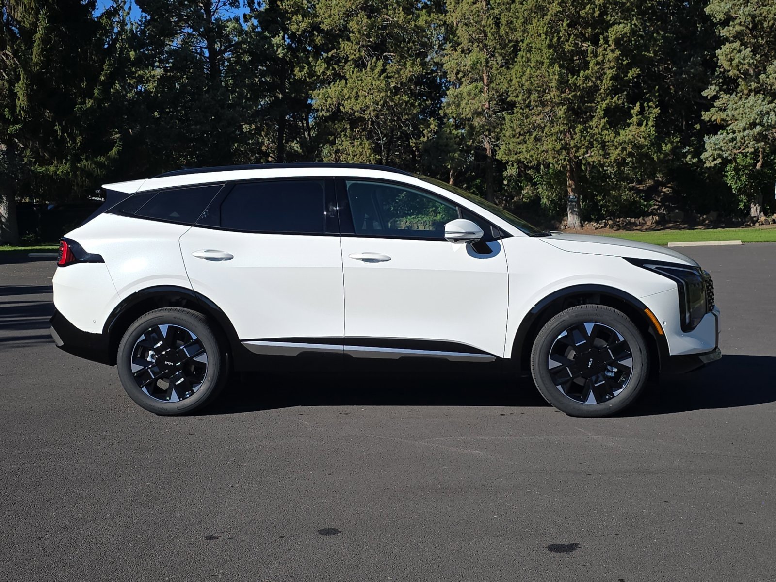 New 2026 Kia Sportage SX Prestige image 3