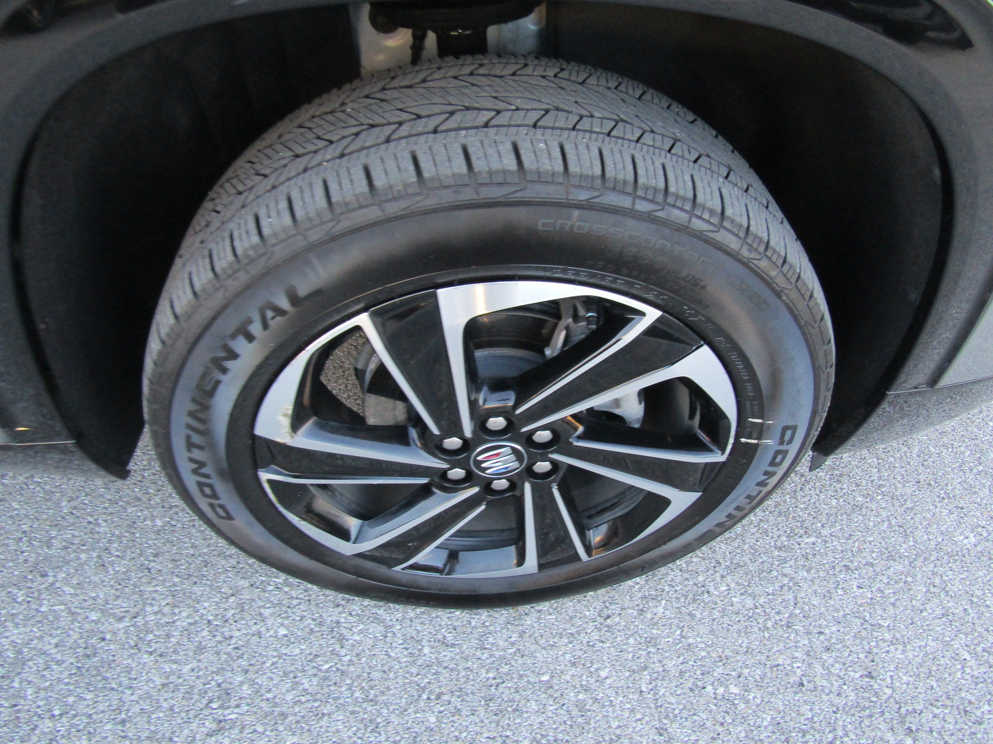Used 2025 Buick Enclave Sport Touring AWD/4WD image 12