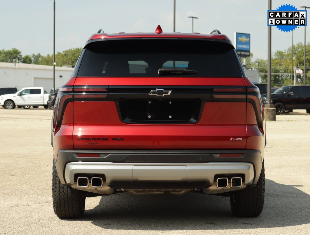 Used 2024 Chevrolet Traverse Z71 image 6