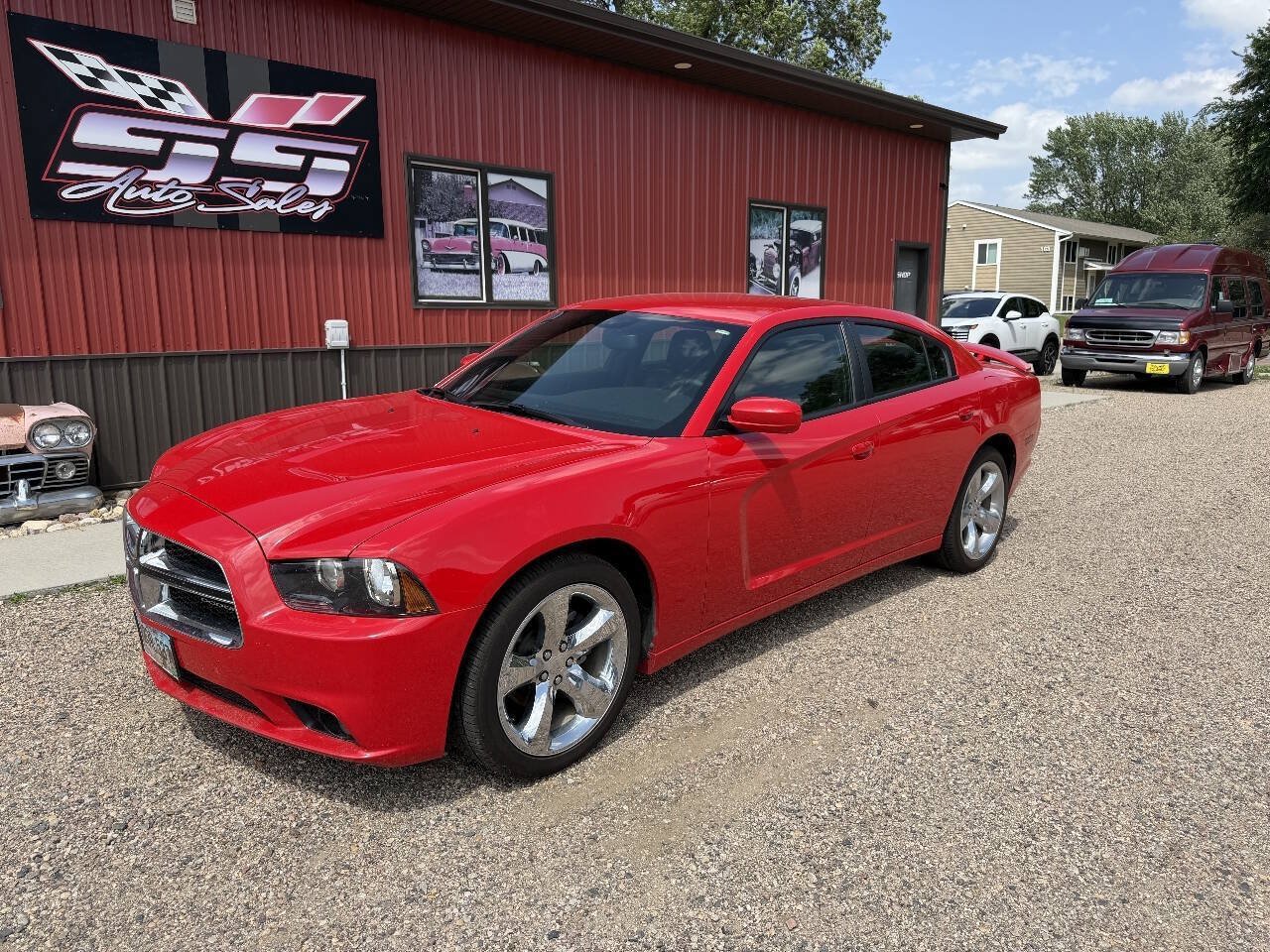 Used 2013 Dodge Charger SXT Plus RWD image 2