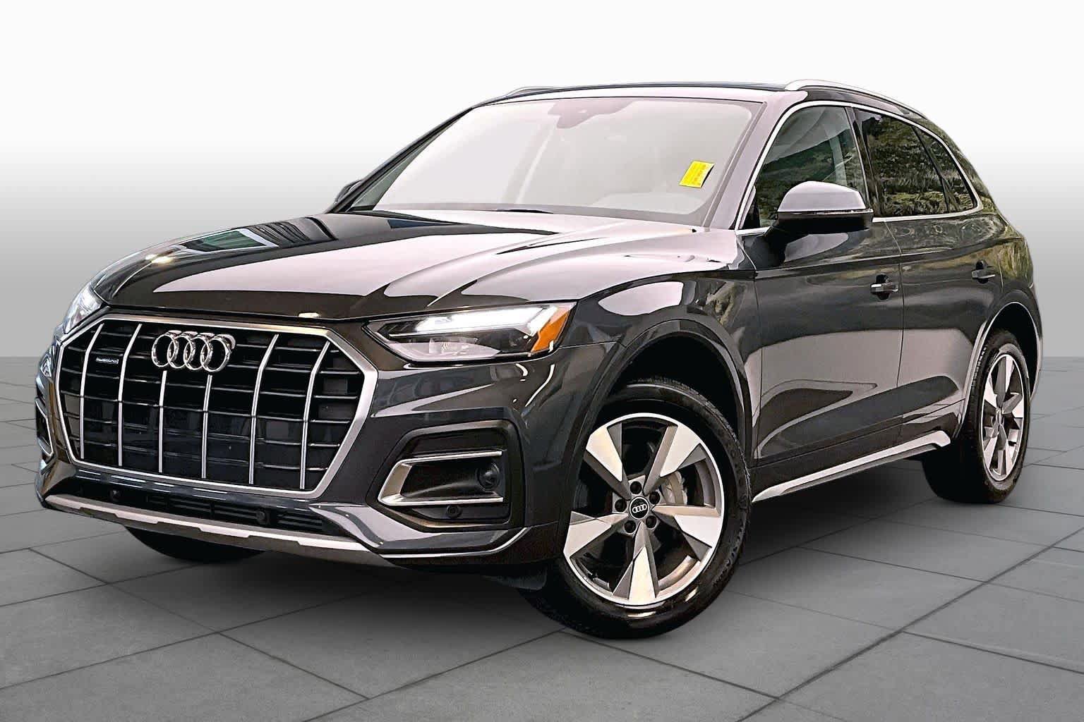 Used 2023 Audi Q5 2.0T Premium w/ Convenience Package AWD/4WD image 2