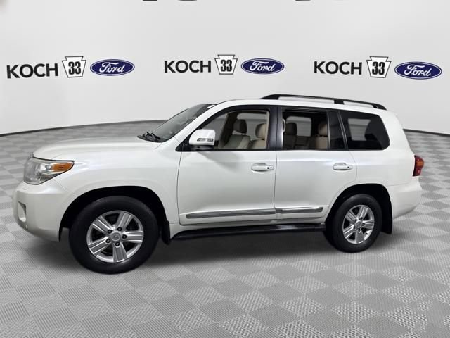 Used 2013 Toyota Land Cruiser image 4