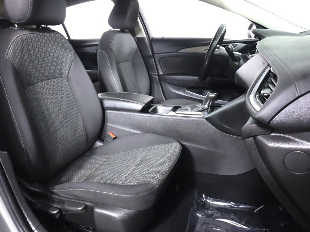 Used 2018 Buick Regal Preferred FWD image 34