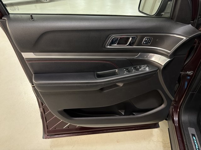 Used 2018 Ford Explorer Sport w/ Equipment Group 401A AWD/4WD image 18