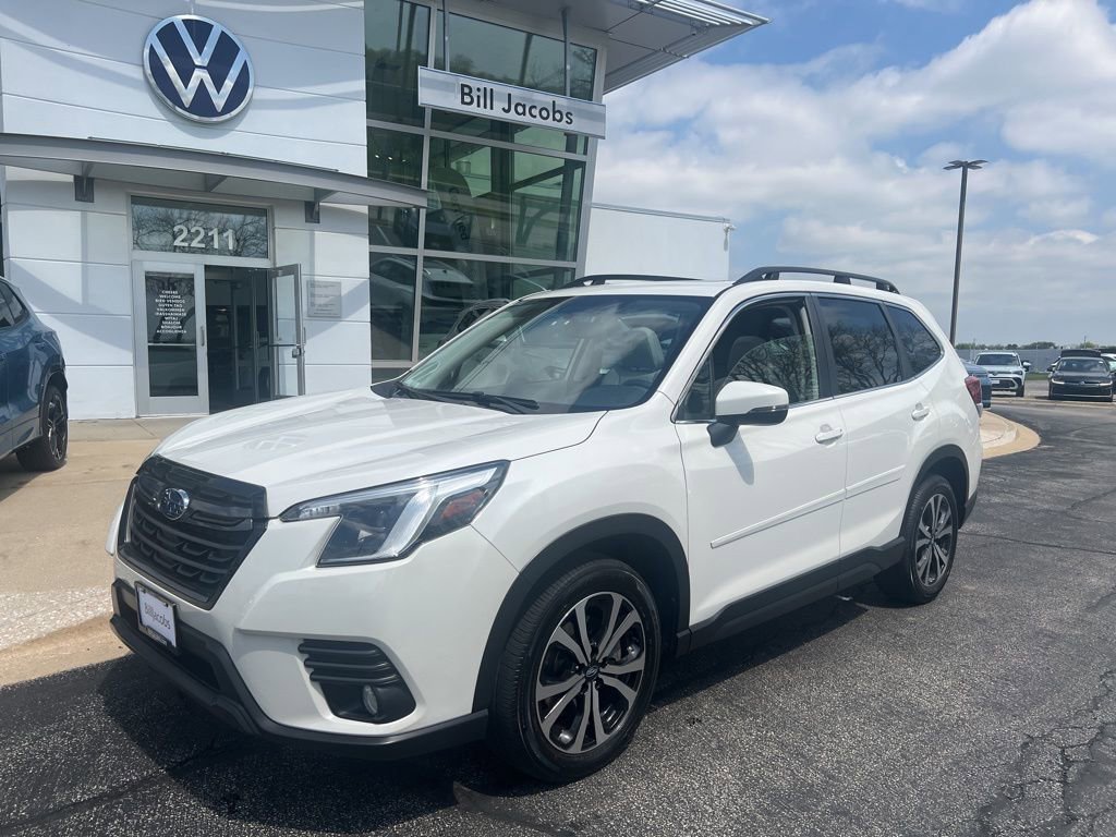 Used 2023 Subaru Forester Limited AWD/4WD image 2