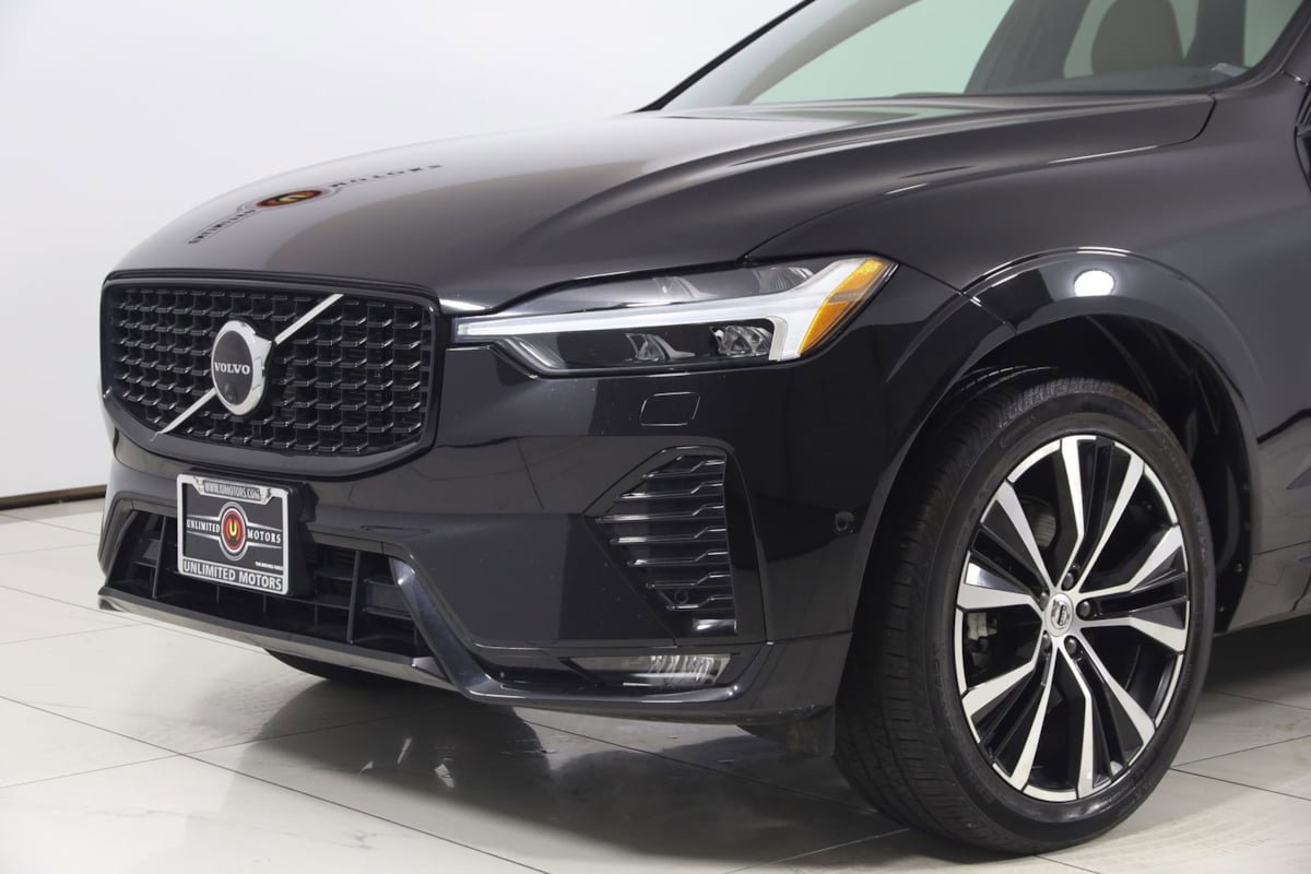 Used 2023 Volvo XC60 B5 Plus w/ Climate Package AWD/4WD image 44