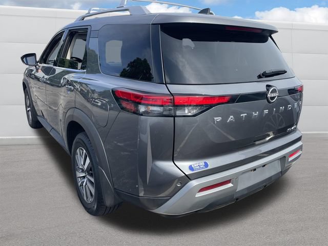 Used 2024 Nissan Pathfinder SL AWD/4WD image 3