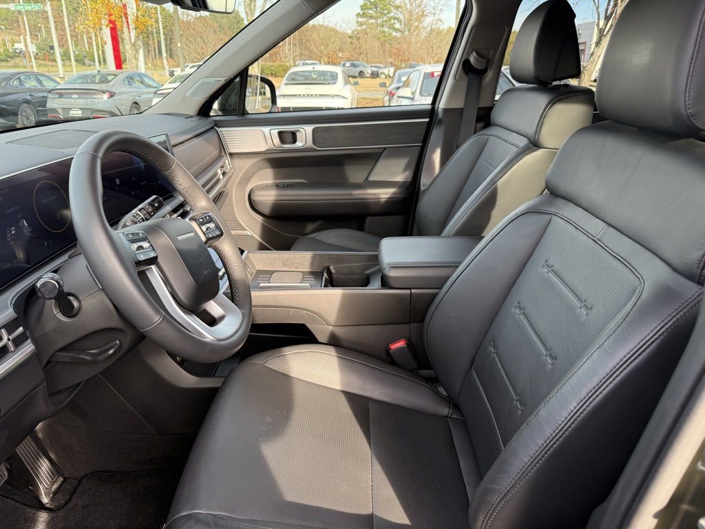 Used 2025 Hyundai Santa Fe Limited image 22