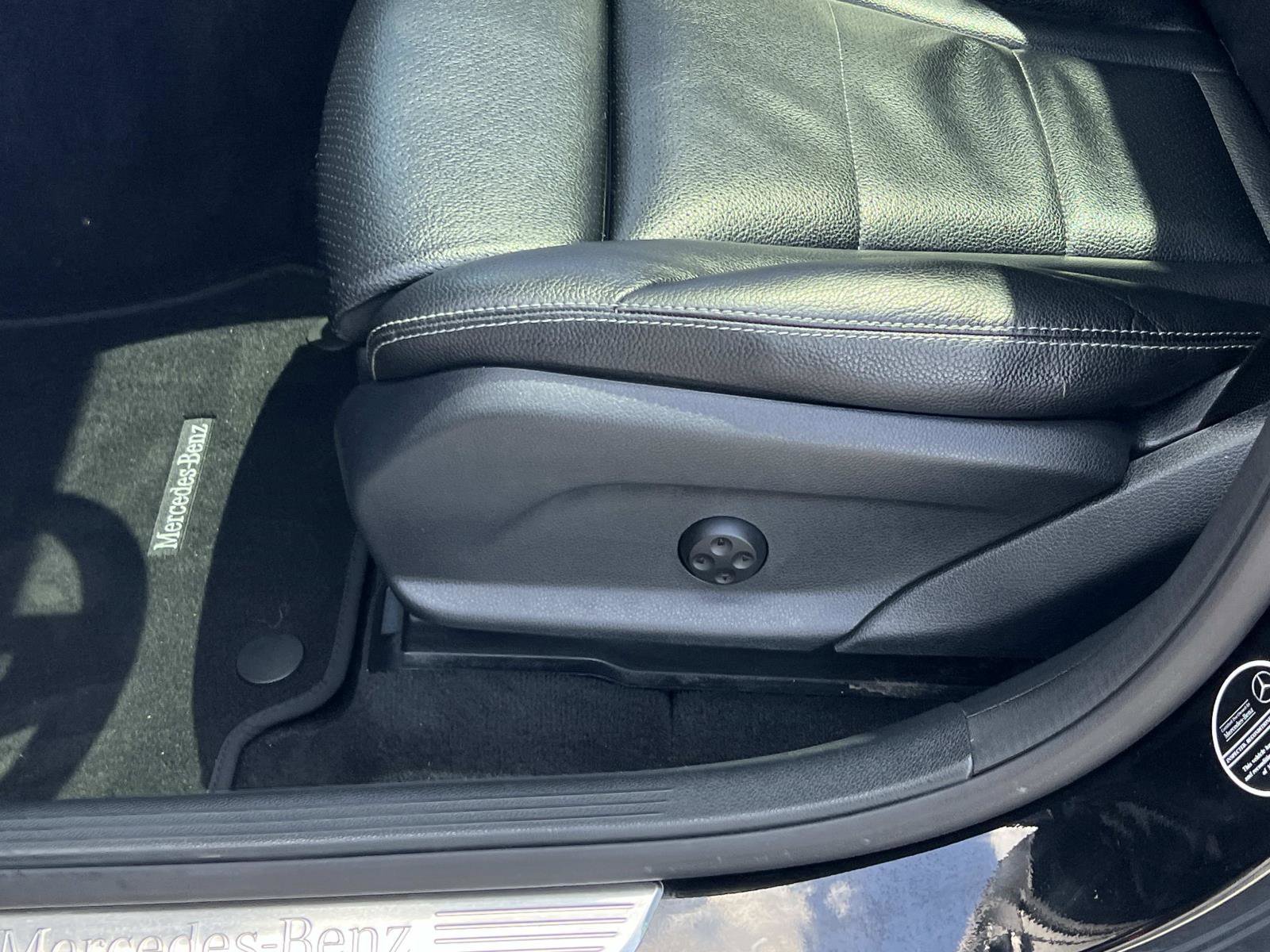 Used 2016 Mercedes-Benz GLC 300 image 17