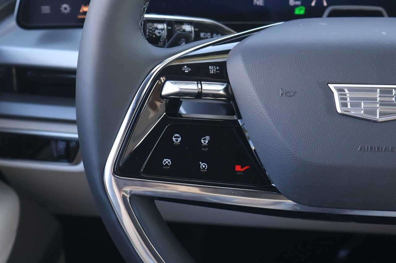 New 2026 Cadillac Vistiq Sport image 22