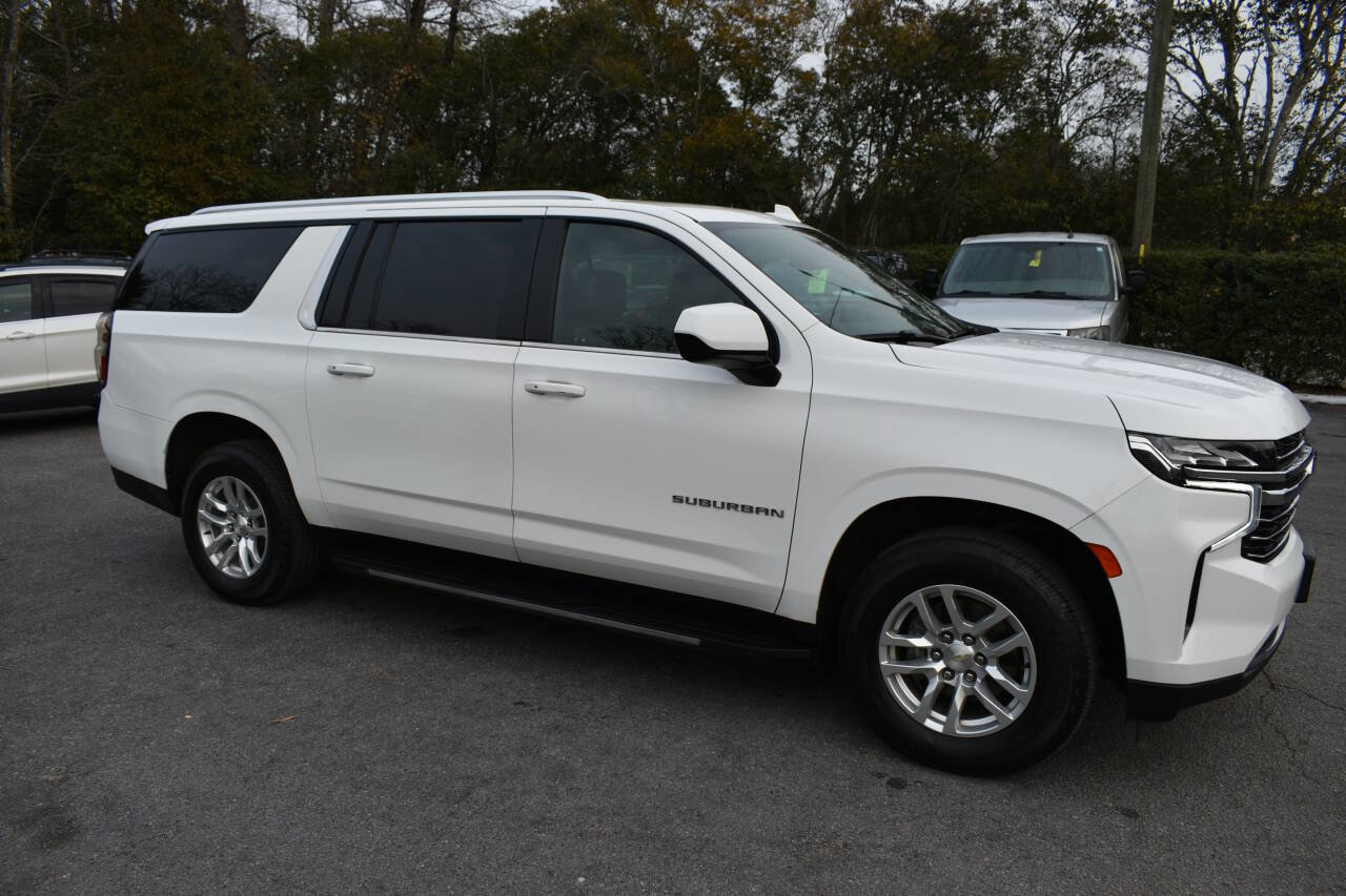 Used 2021 Chevrolet Suburban LT image 40