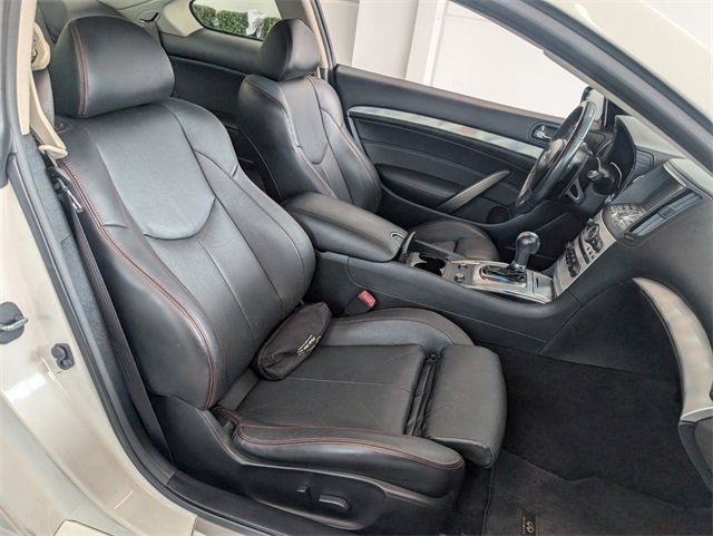 Used 2015 INFINITI Q60 Sport Limited image 15