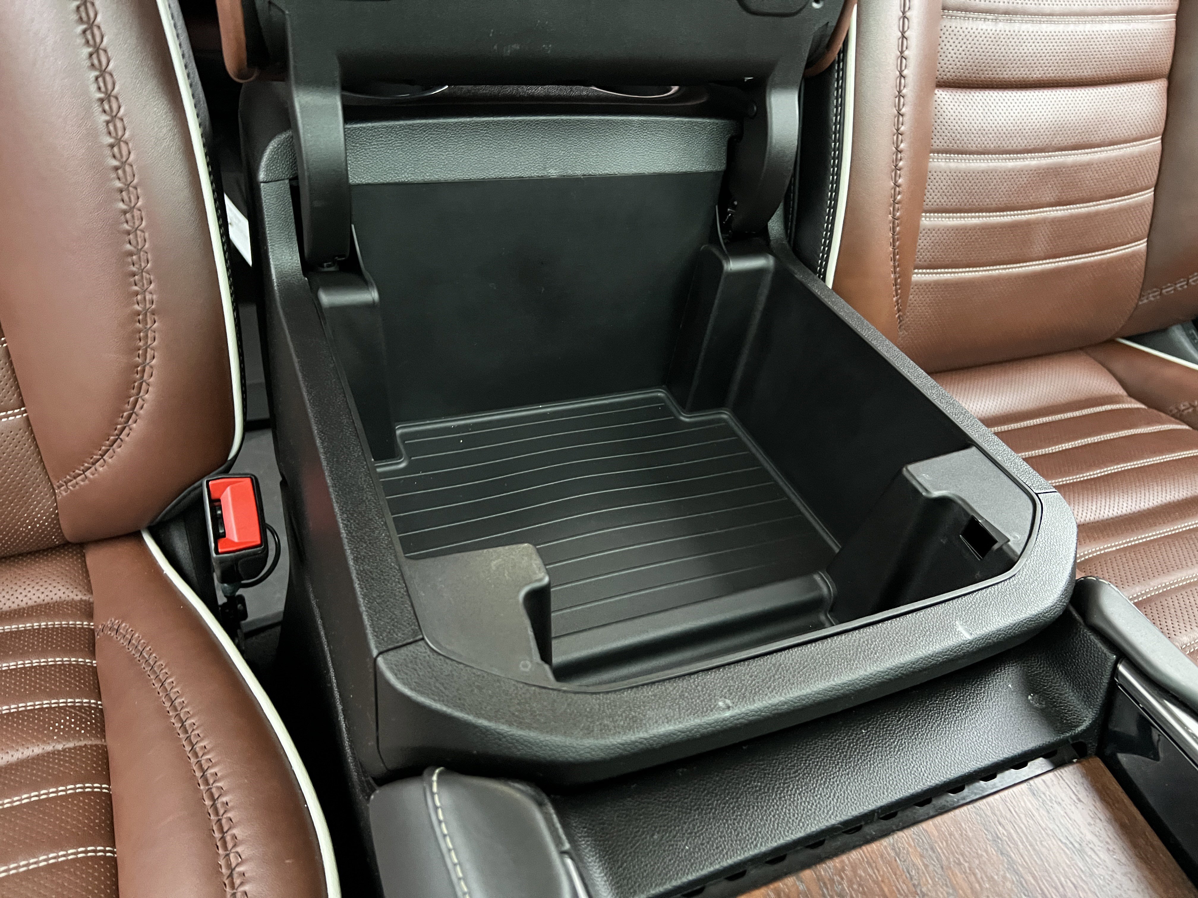 Used 2023 GMC Yukon XL Denali Ultimate w/ LPO, Floor Liner Package image 27