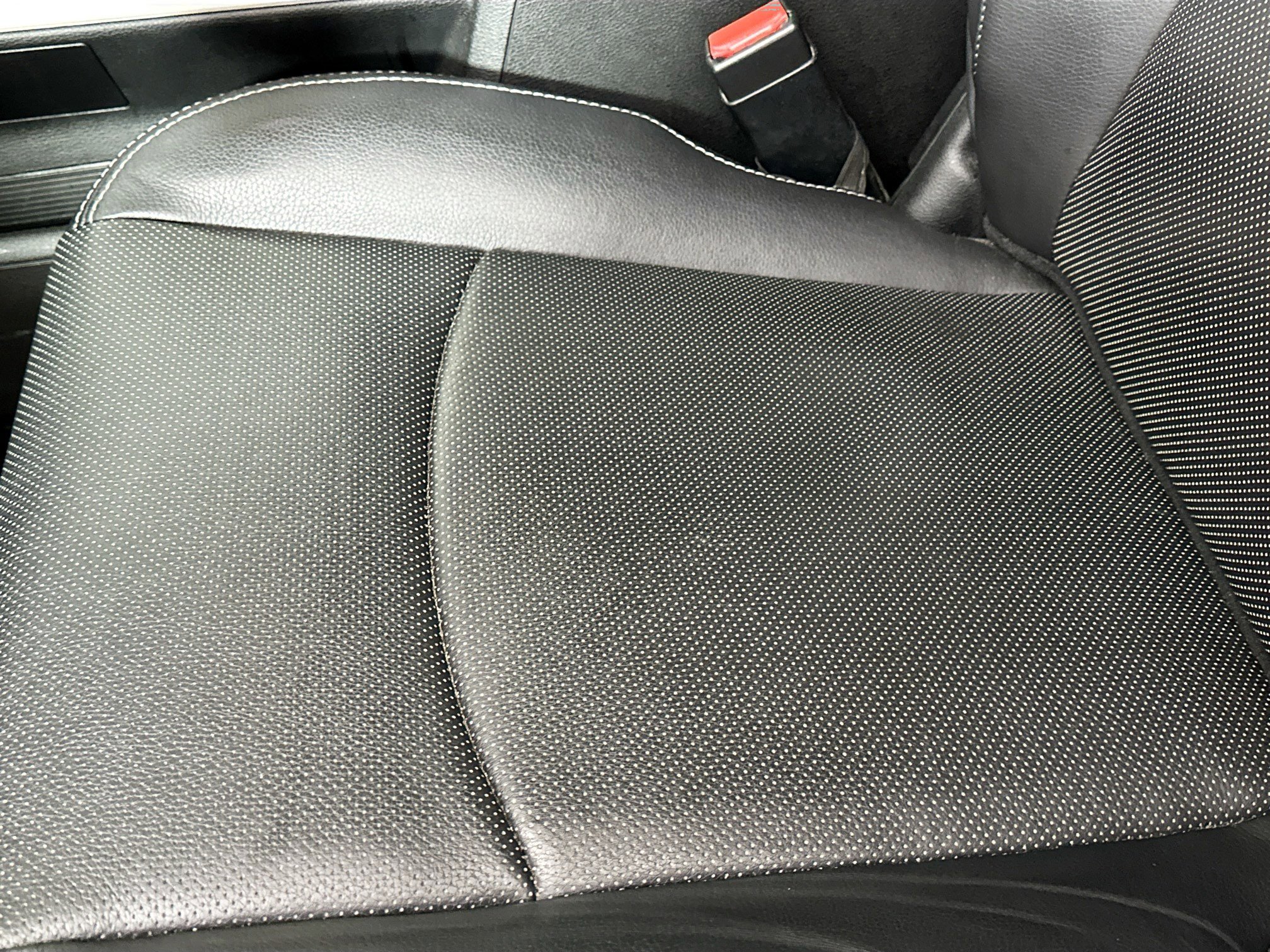 Used 2016 RAM 1500 Laramie w/ Convenience Group image 25