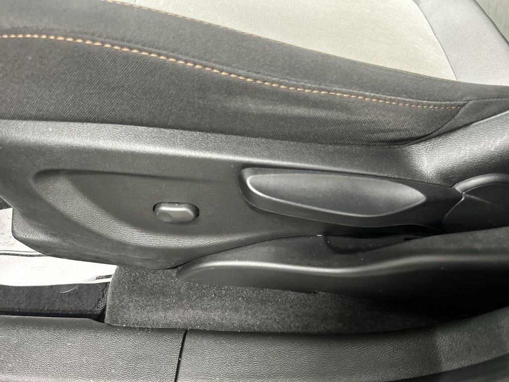 Used 2020 Chevrolet Trax LS w/ Tint and Cruise Package FWD image 10
