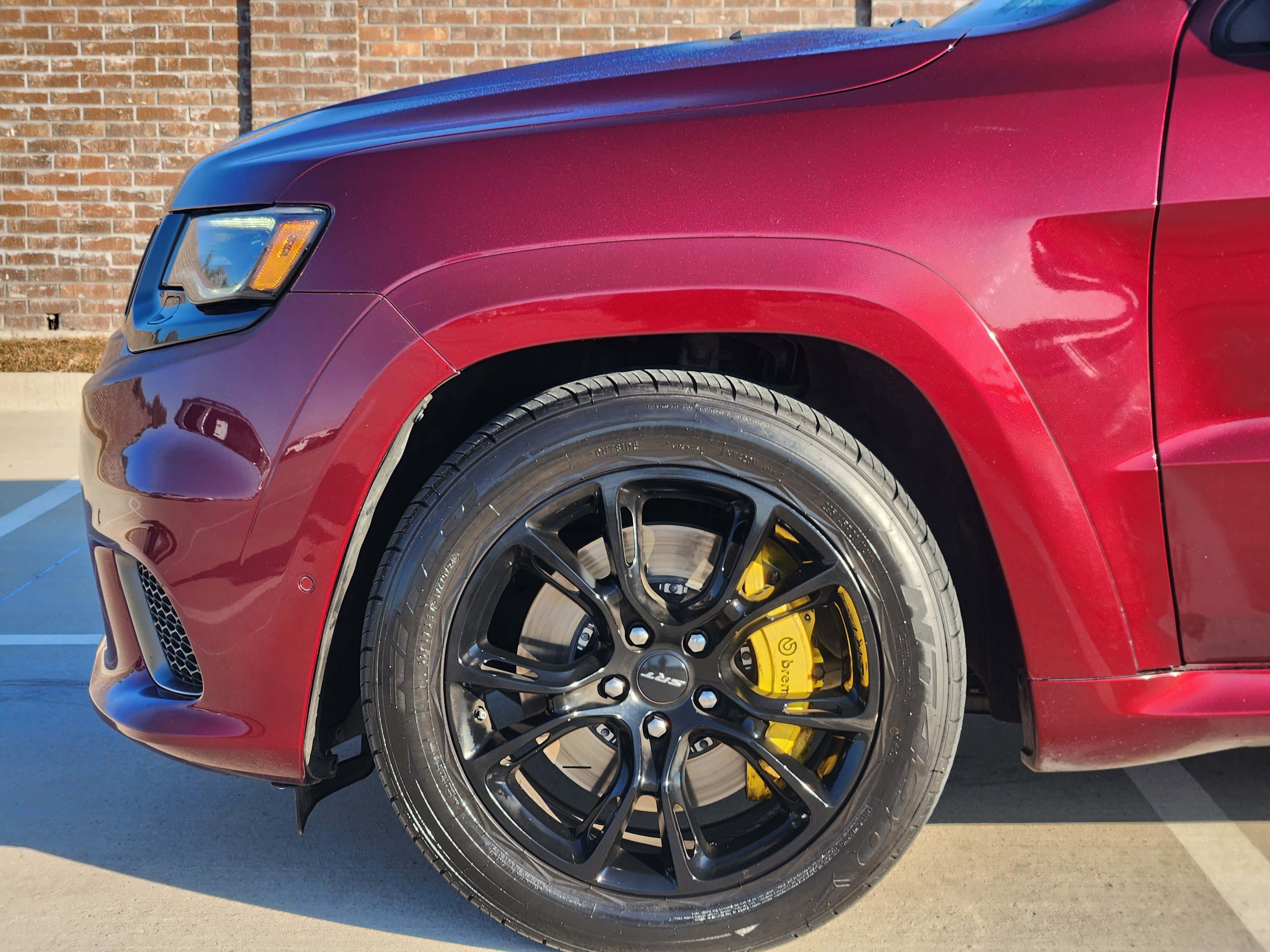 Used 2017 Jeep Grand Cherokee SRT image 10