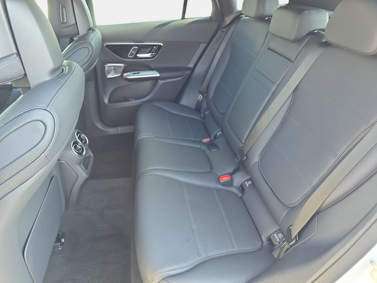 New 2026 Mercedes-Benz GLC 300 4MATIC image 14