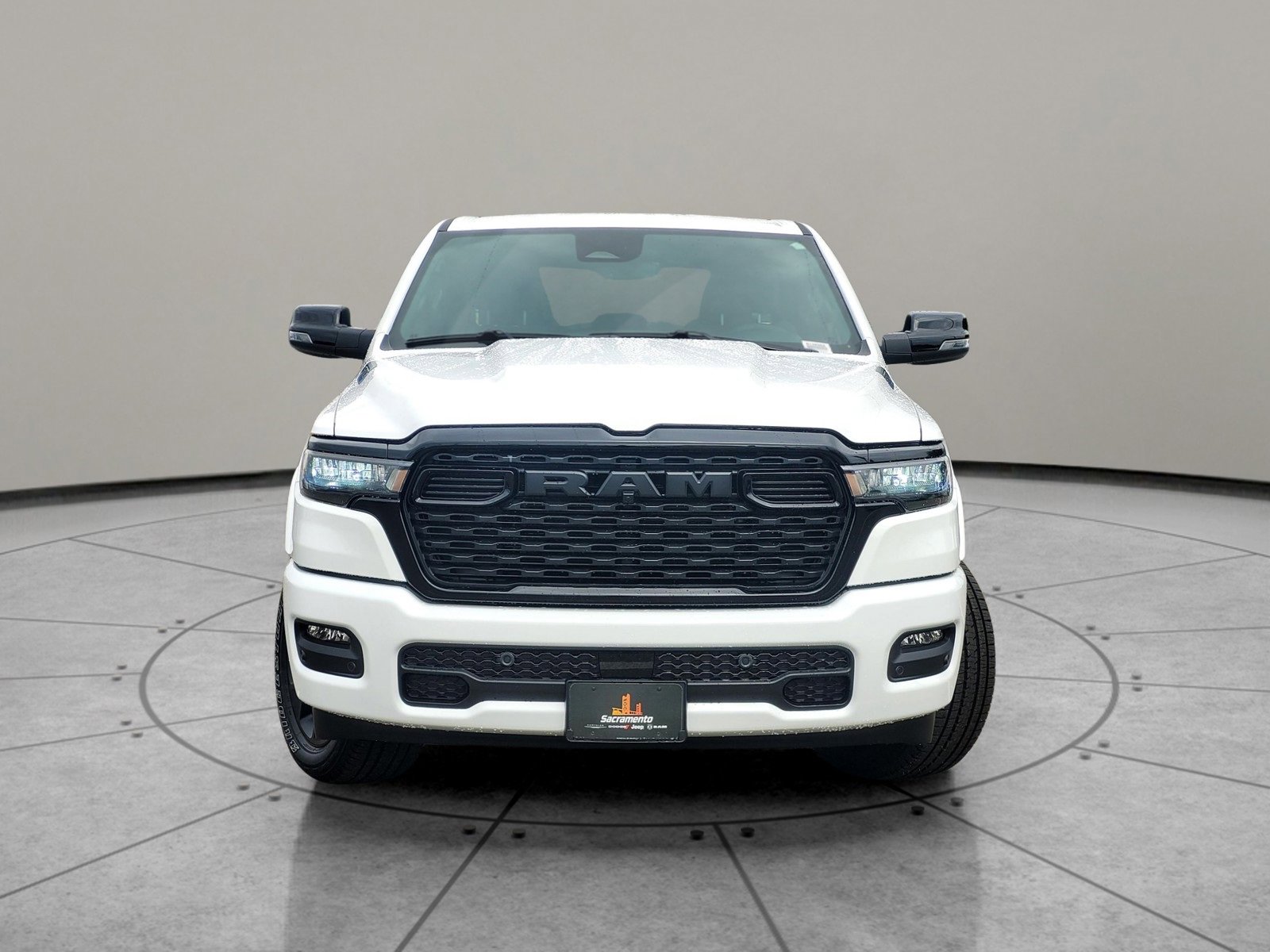 New 2026 RAM 1500 4x4 Crew Cab image 2