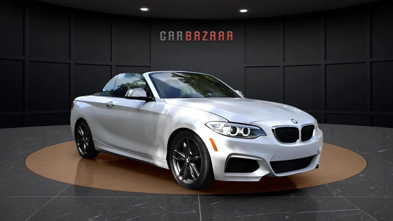 Used 2015 BMW M235i Convertible image 7