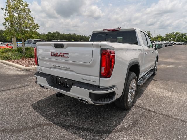 Used 2023 GMC Sierra 1500 Denali w/ Technology Package AWD/4WD image 9