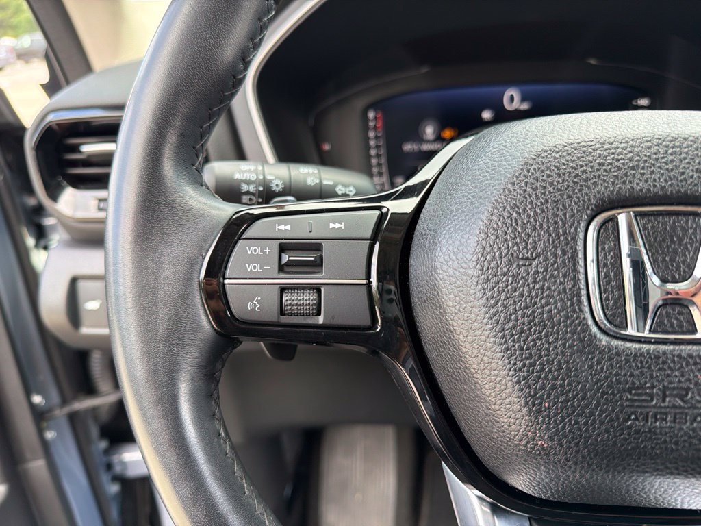Used 2023 Honda Pilot Elite image 16
