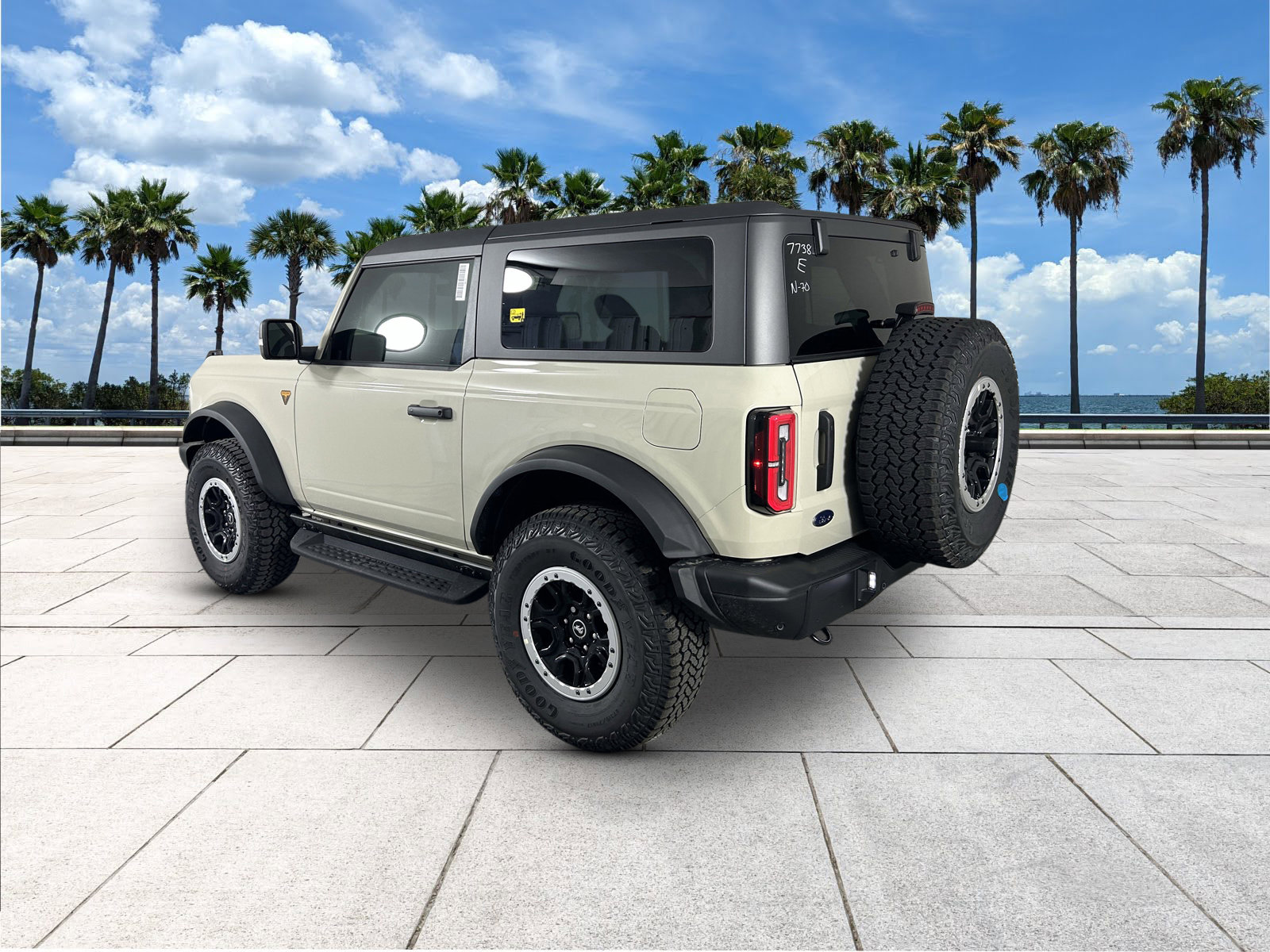 New 2025 Ford Bronco Badlands image 6