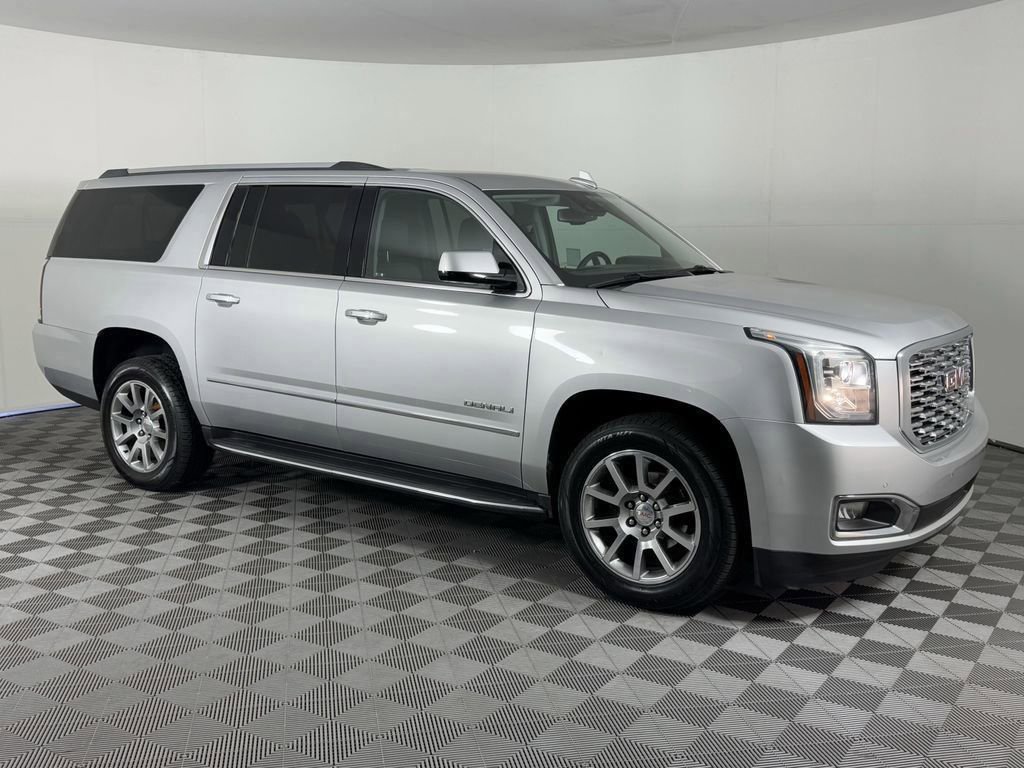Used 2020 GMC Yukon XL Denali image 2
