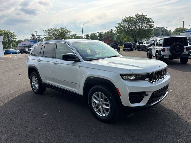 New 2026 Jeep Grand Cherokee Laredo X AWD/4WD image 2