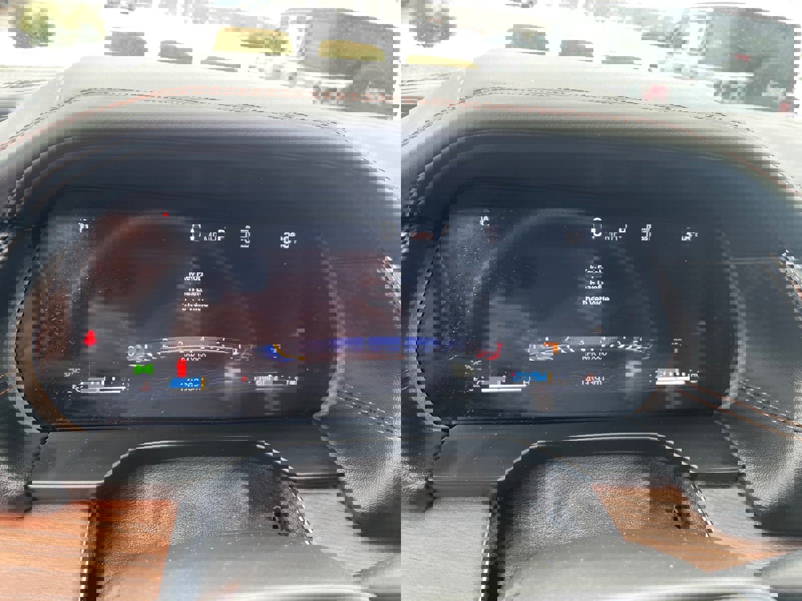 Used 2025 Jeep Grand Cherokee Summit image 11