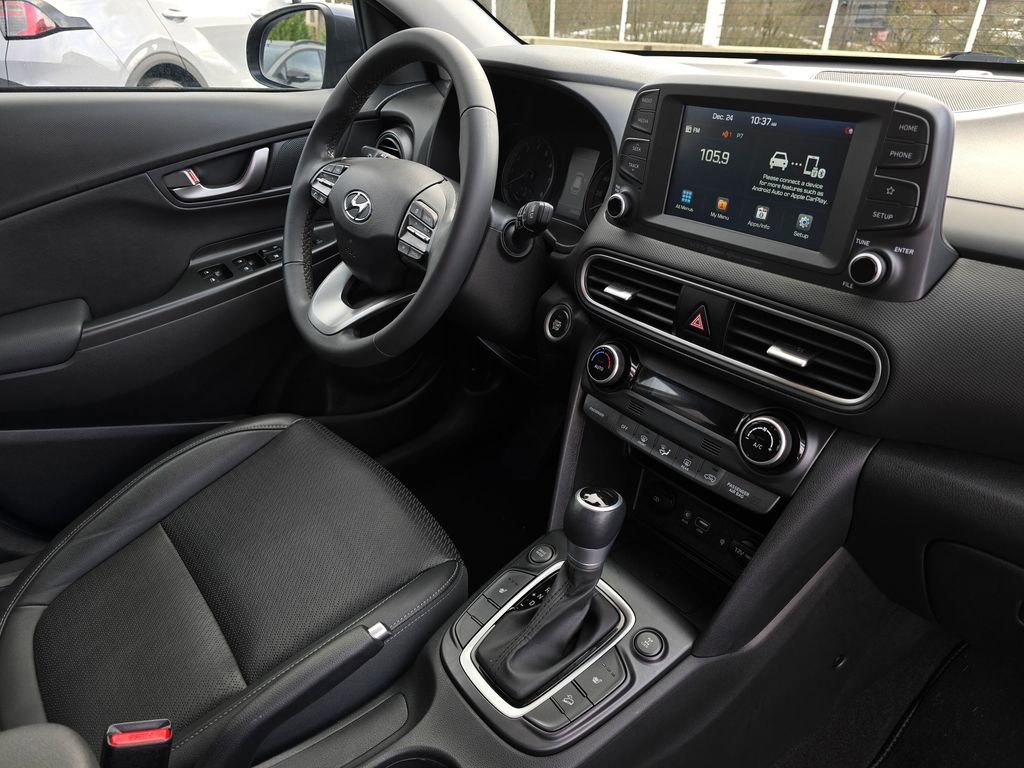 Used 2021 Hyundai Kona Limited w/ Cargo Package image 11