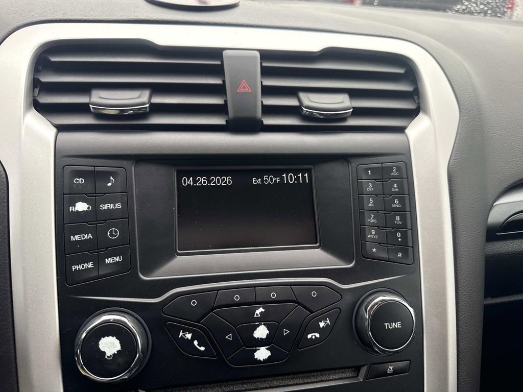 Used 2013 Ford Fusion SE FWD image 24