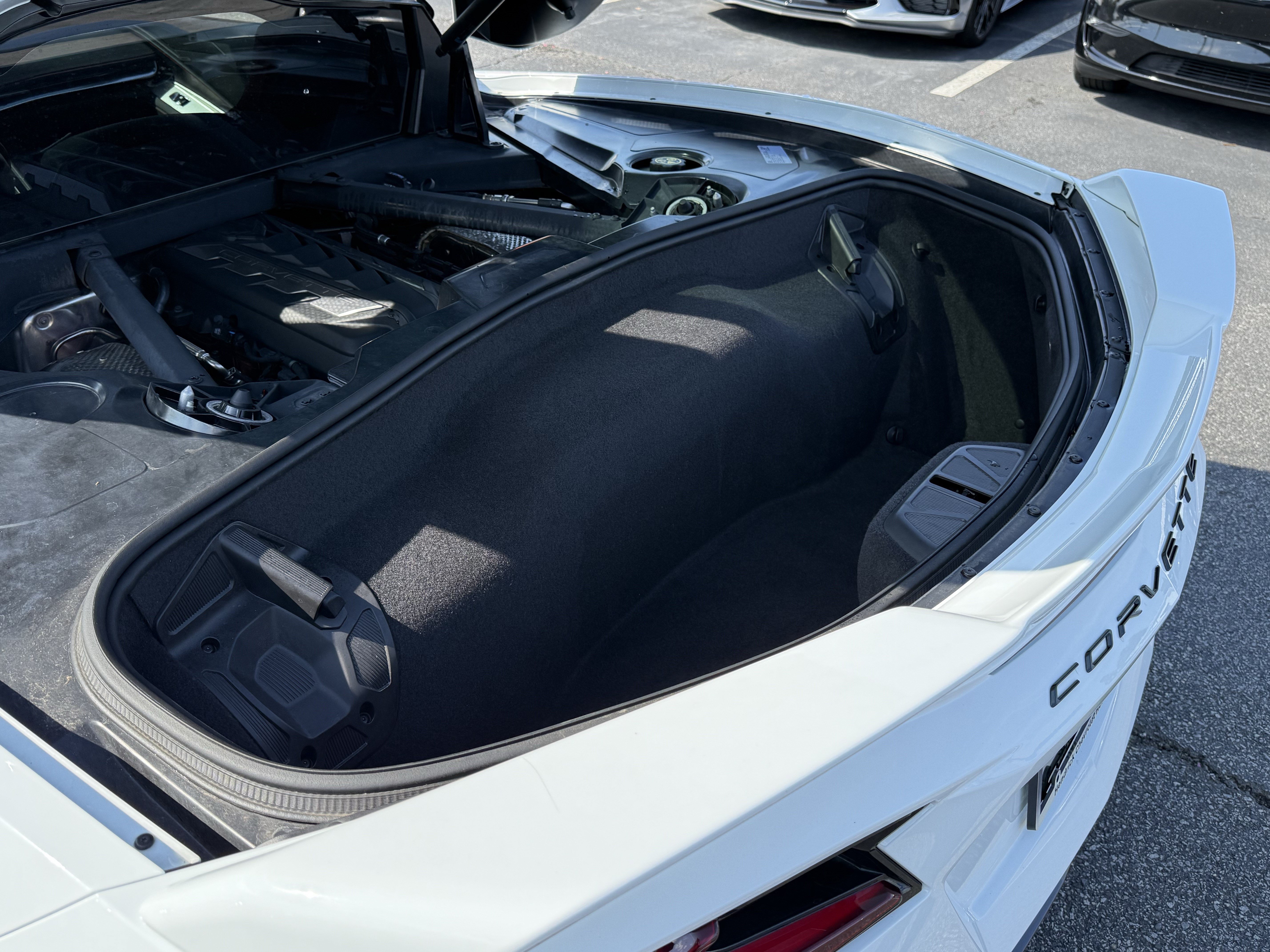 Used 2021 Chevrolet Corvette Stingray Coupe w/ Z51 Performance Package RWD image 33