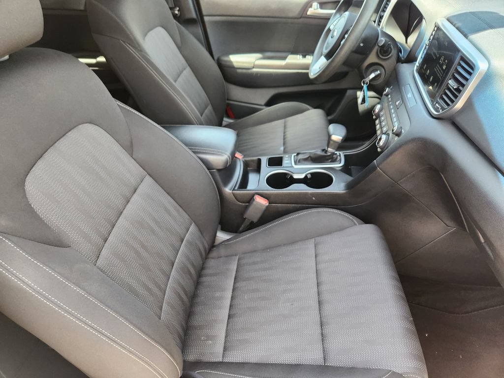 Used 2021 Kia Sportage LX AWD/4WD image 13