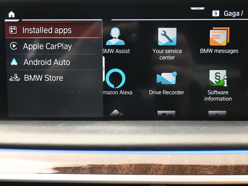 Used 2022 BMW 740i xDrive w/ M Sport Package image 18