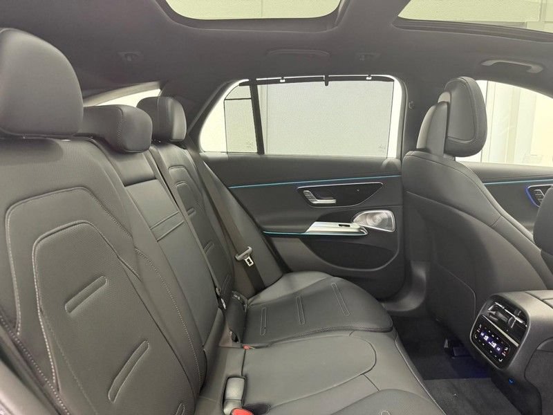 New 2026 Mercedes-Benz E 53 AMG e 4MATIC Wagon image 4