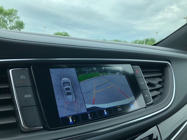 Used 2024 Buick Enclave Premium image 8