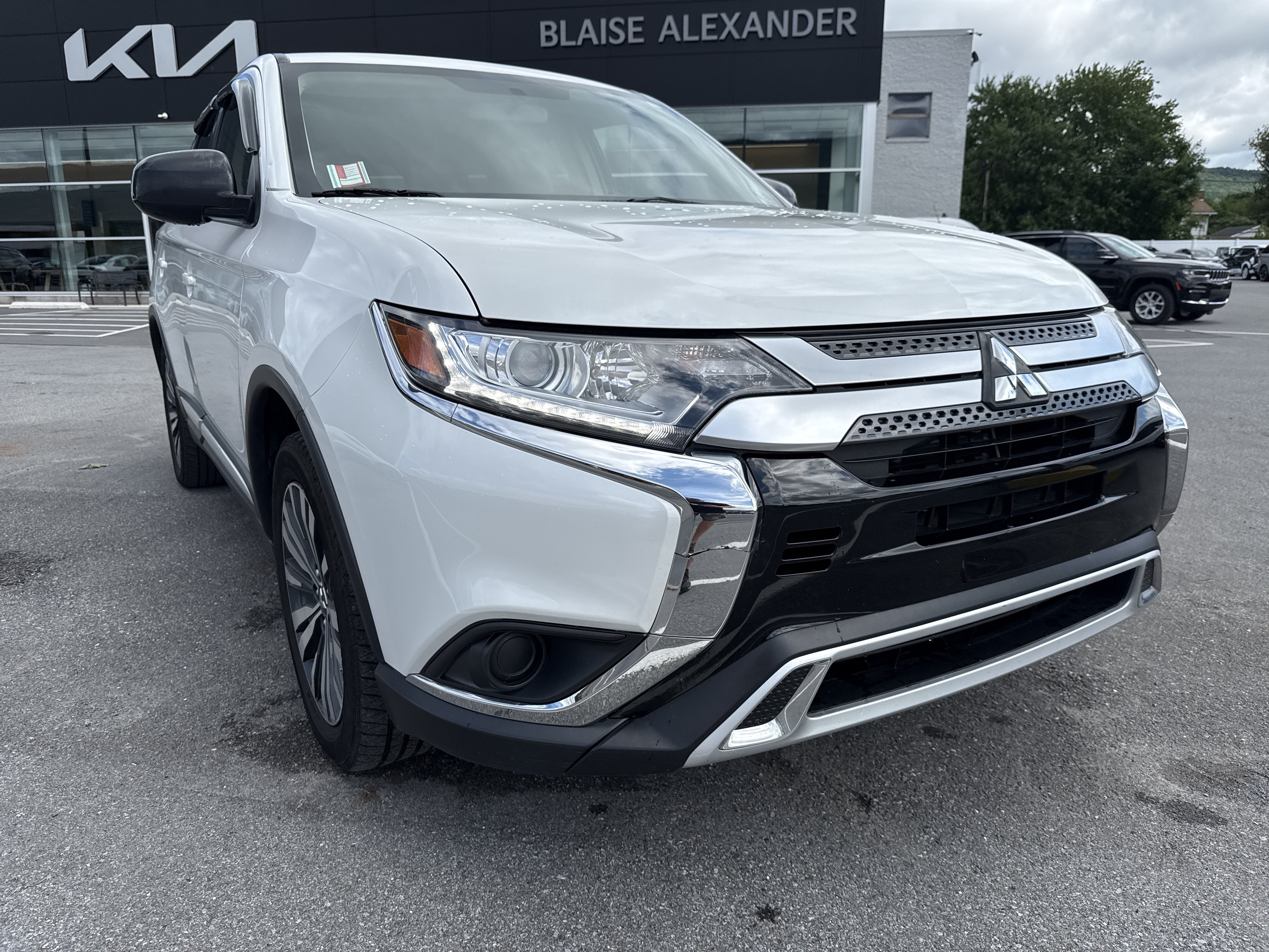 Used 2020 Mitsubishi Outlander ES