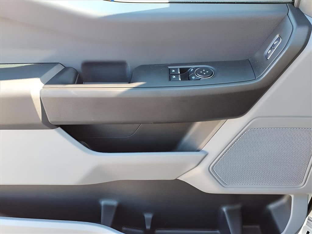 New 2026 Ford F550 4x4 Regular Cab Super Duty image 20