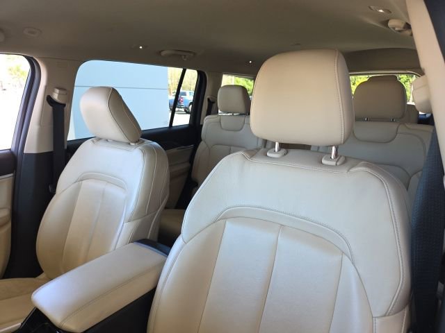 Used 2021 Jeep Grand Cherokee L Limited AWD/4WD image 23