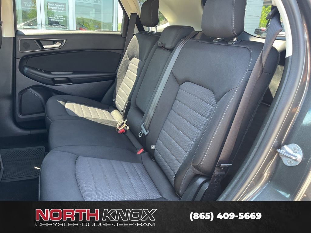 Used 2019 Ford Edge SE FWD image 13