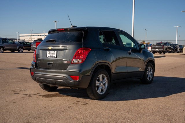 Used 2020 Chevrolet Trax LS w/ Tint and Cruise Package FWD image 7