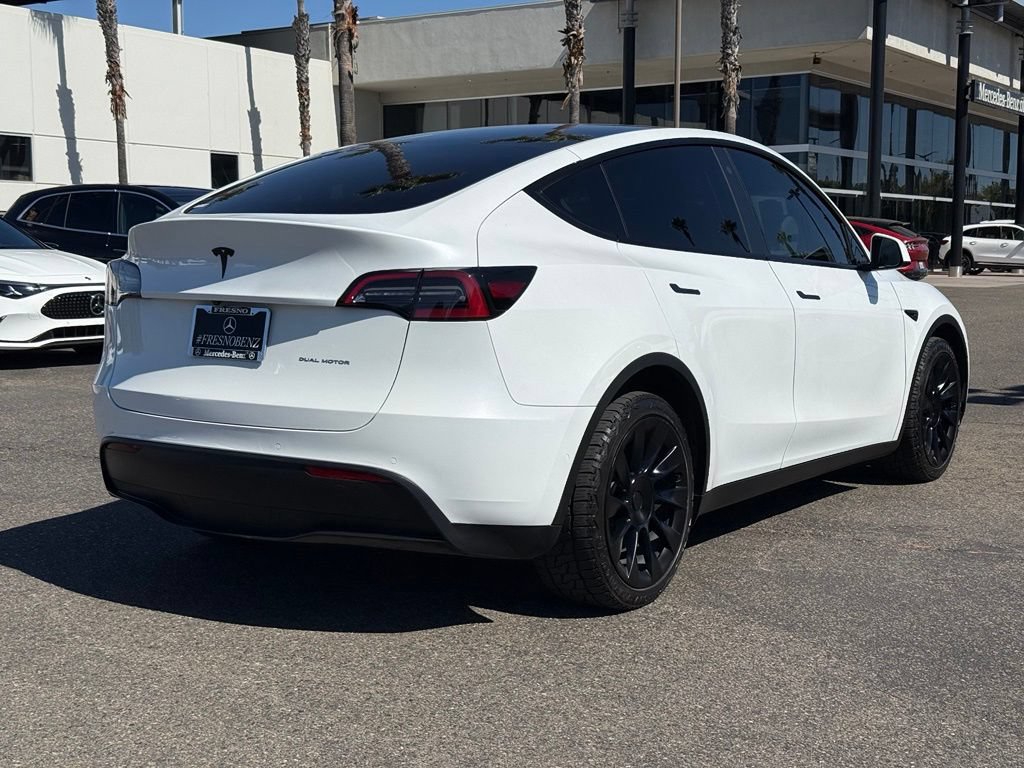 Used 2022 Tesla Model Y Long Range AWD/4WD image 9