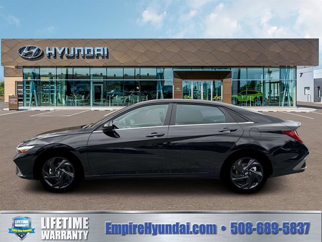New 2026 Hyundai Elantra SEL Sport Premium FWD image 3