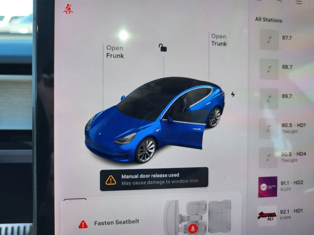 Used 2018 Tesla Model 3 Performance image 21
