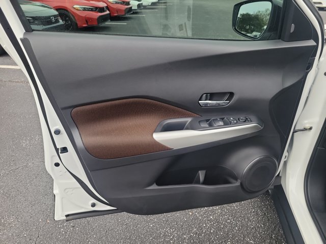 Used 2020 Nissan Kicks SR FWD image 15