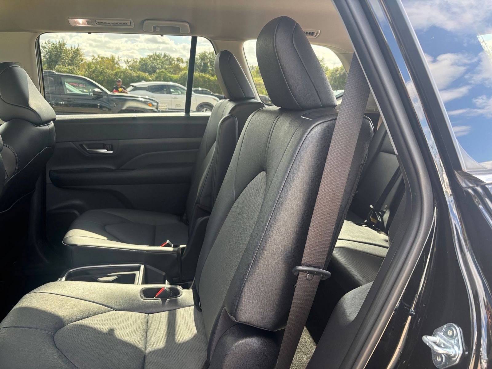 Used 2025 Toyota Grand Highlander FWD image 35
