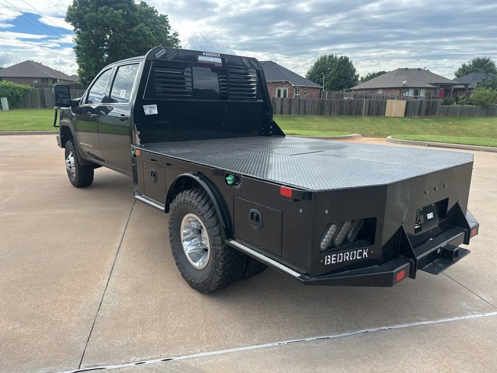 Used 2025 GMC Sierra 3500 SLE w/ SLE Convenience Package AWD/4WD image 3