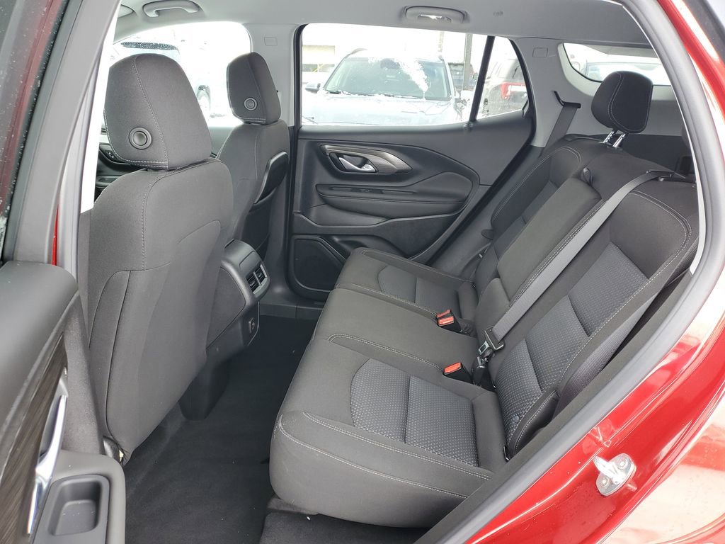 Used 2023 GMC Terrain SLE w/ Driver Convenience Package image 12